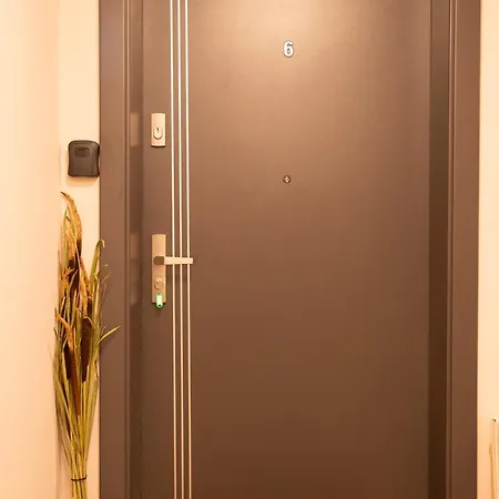 Apartment Ophir