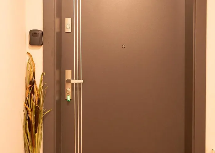 Апартаменти Ophir